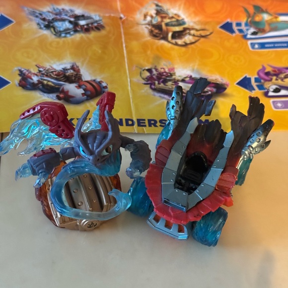 Skylanders Super Chargers Bundle - Picture 5 of 13